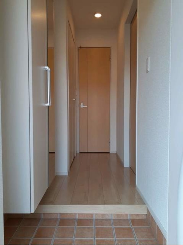 玄関　図面と現状に相違がある場合には現状を優先