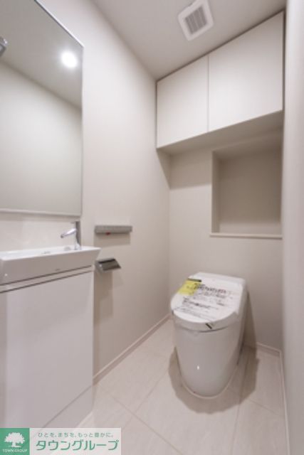 トイレ　※写真は同タイプ住戸です。