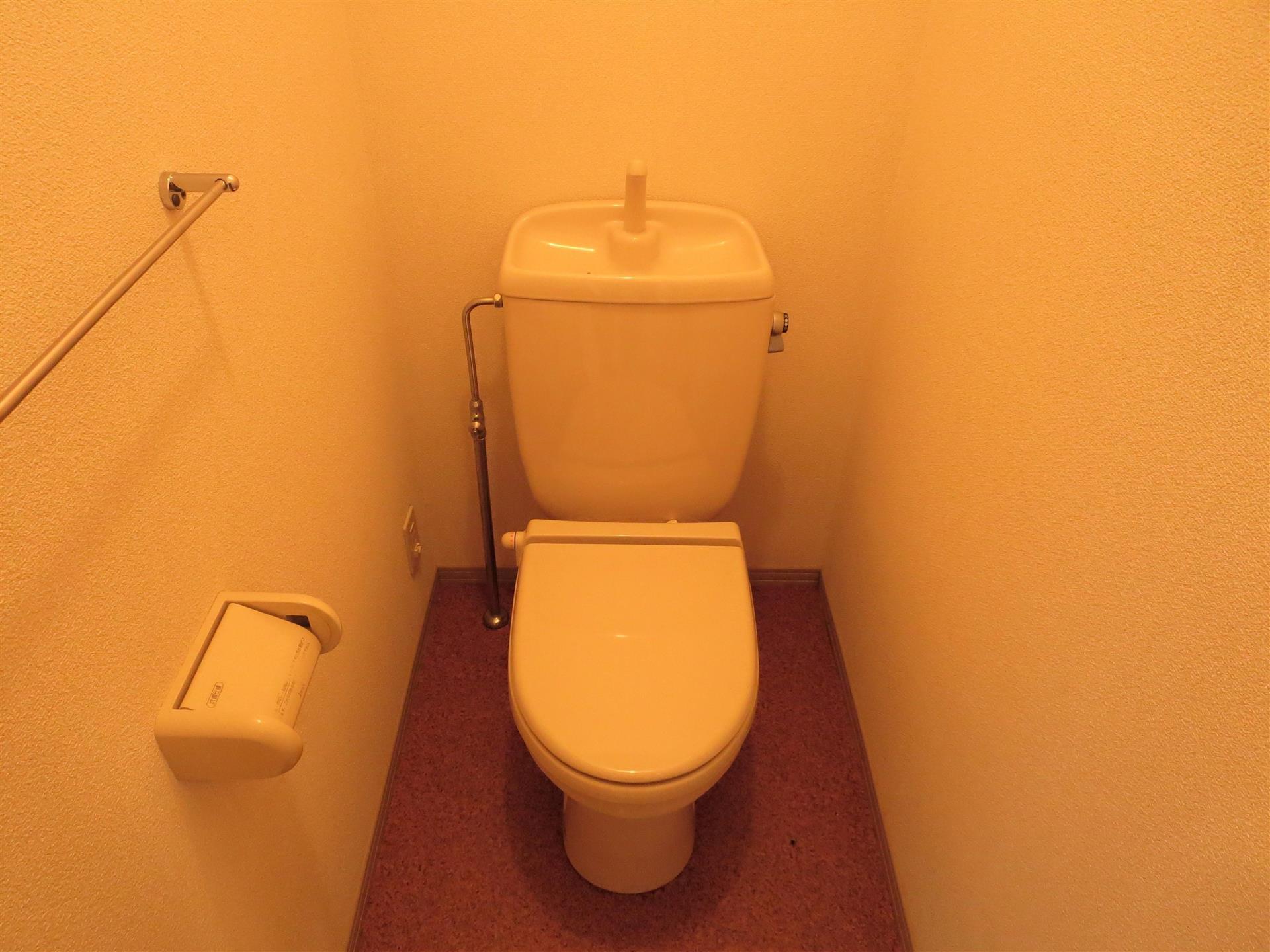 トイレ　☆暖房便座付きトイレ☆