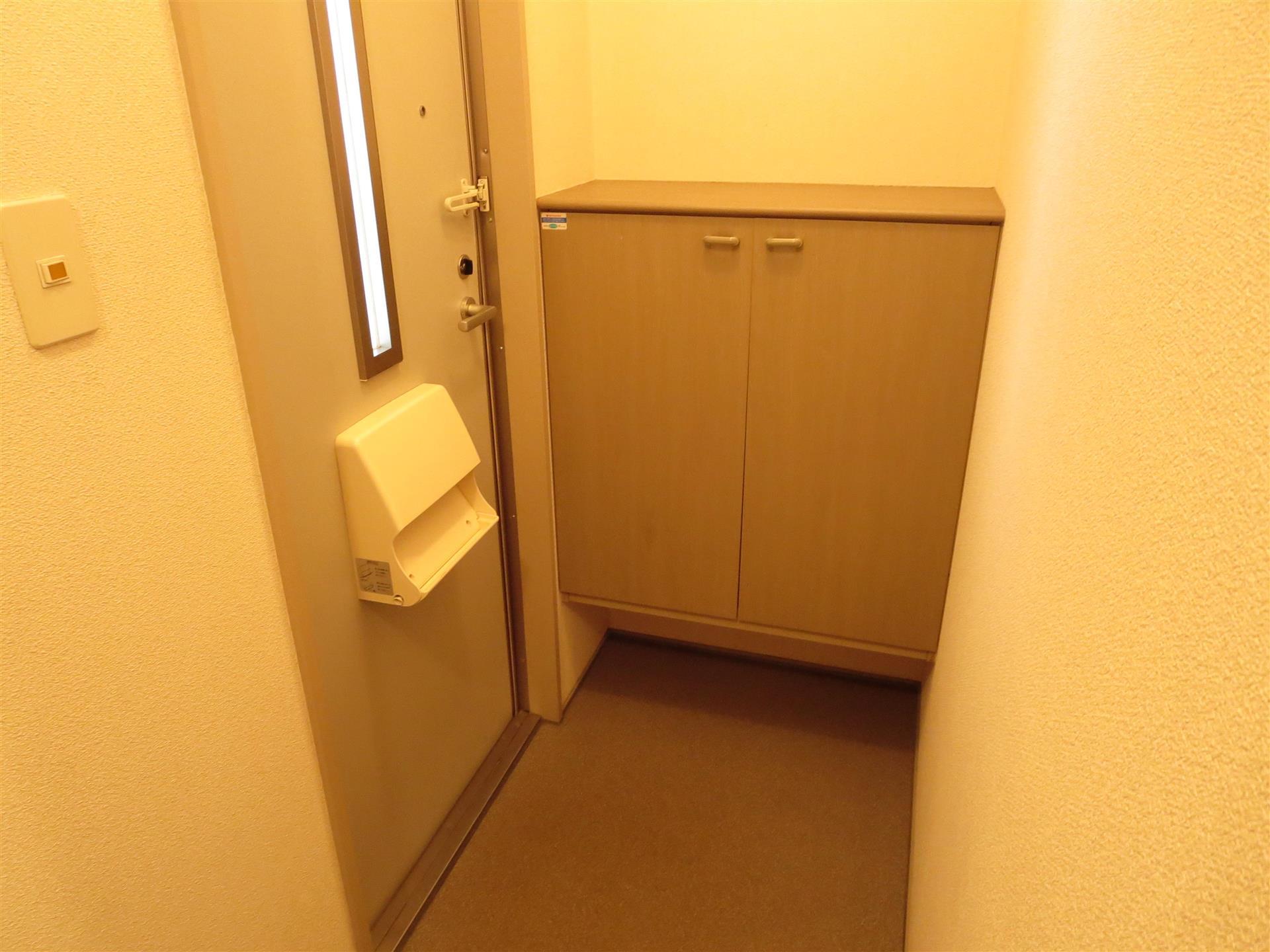 玄関　☆シューズボックス付き玄関☆