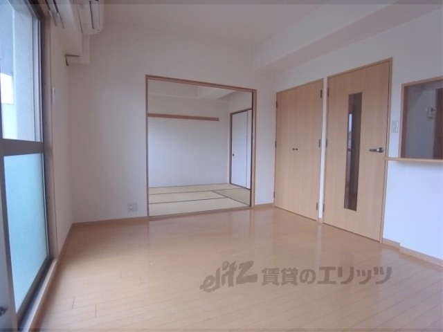 居室・リビング　リビング