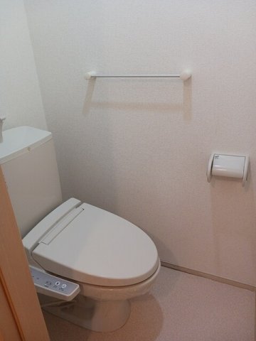 トイレ　コンパクトで使いやすいトイレです
