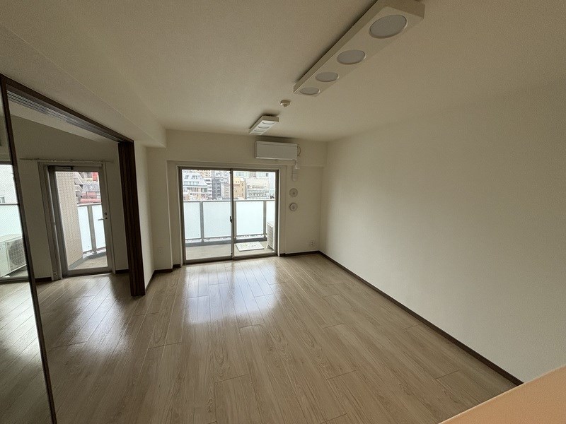 居室・リビング　同建物の別部屋の写真