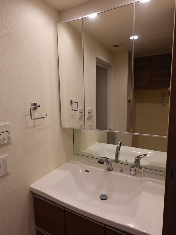 洗面設備　同建物の別部屋の写真