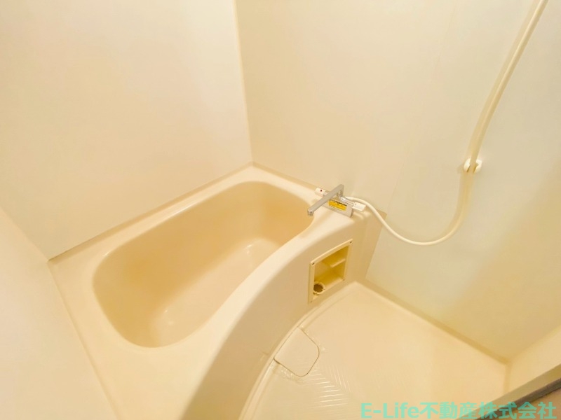 バス・シャワールーム　※現況優先　別部屋写真