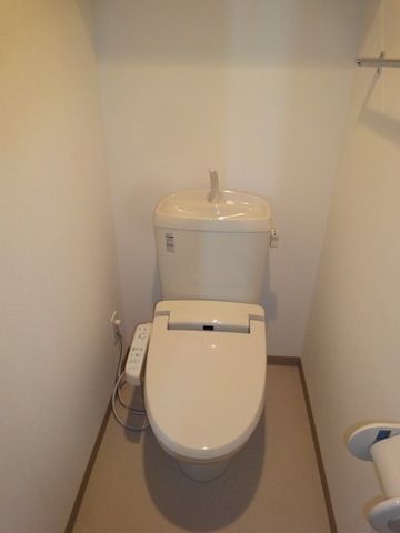 トイレ　反転タイプ