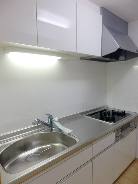 キッチン　◇　料理のしやすいシステムキッチン　◇