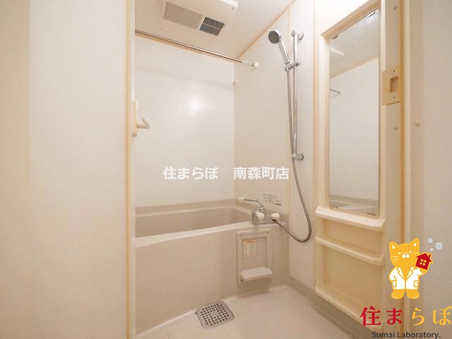 バス・シャワールーム　「見た目じゃなく、心に“しっくりくる”を大切に。」