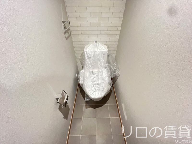 トイレ　別号室