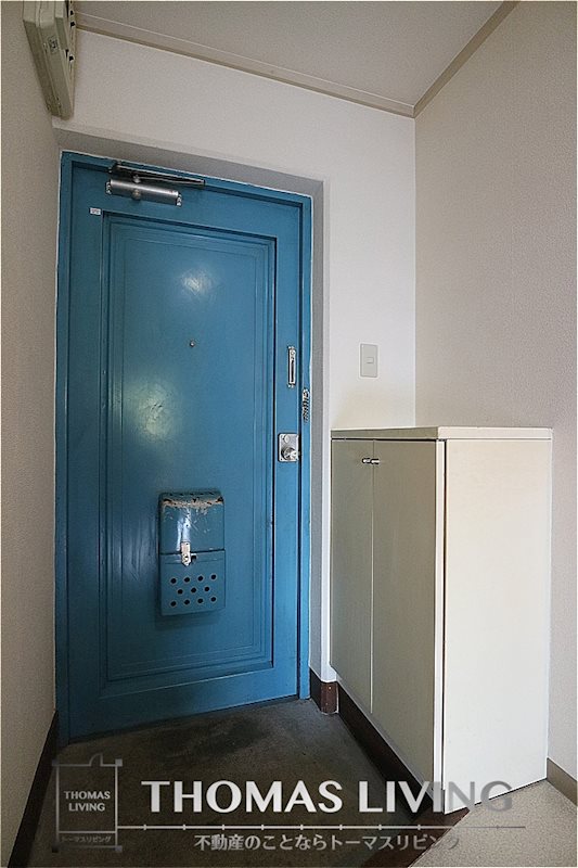 玄関　シューズボックス御座いますよ。