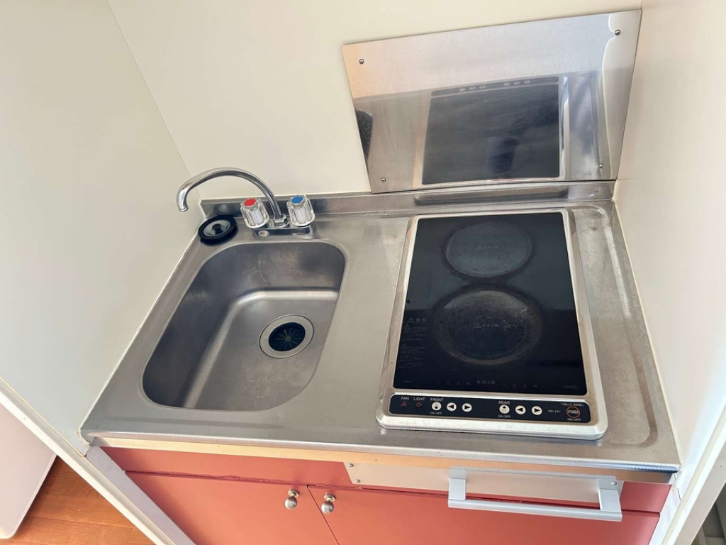 キッチン　実際のお部屋と異なる場合がございます。
