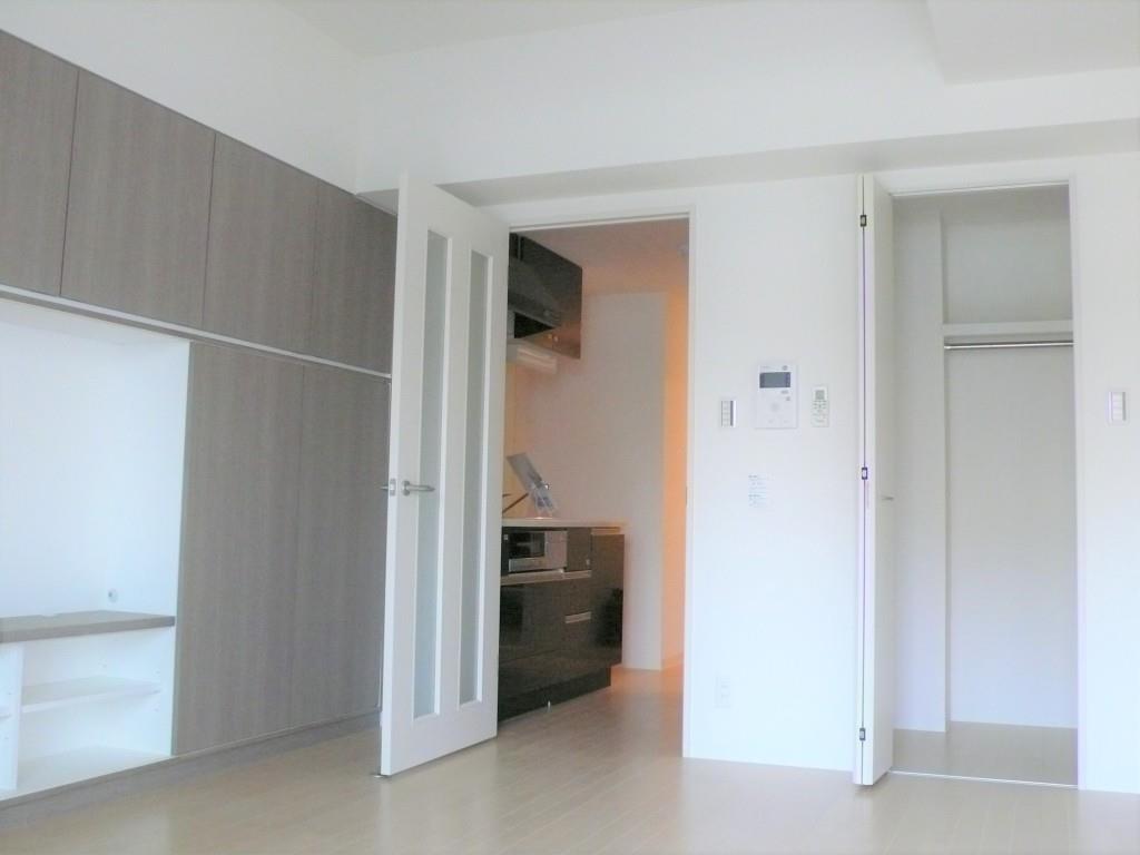 居室・リビング　※別部屋の参考写真です。