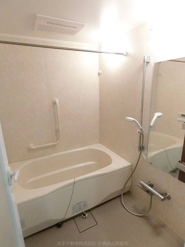 バス・シャワールーム　広々浴室でゆったりバスタイム