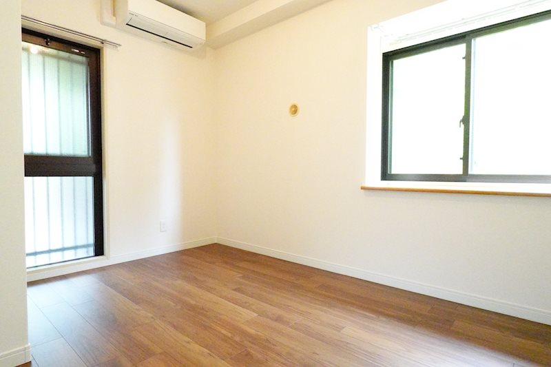 その他部屋・スペース　ベッドルームも二面採光です