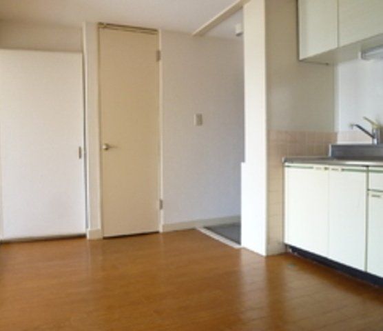 居室・リビング　別号室参考写真