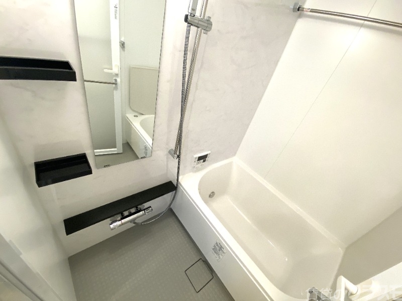 バス・シャワールーム　一日のお疲れをお取りください。