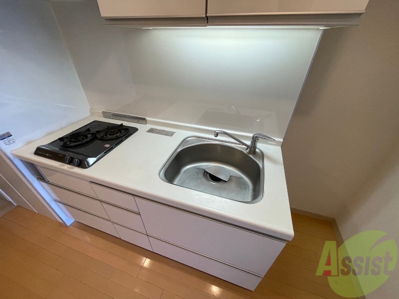 キッチン　綺麗なキッチンですね。料理も捗りそうです。