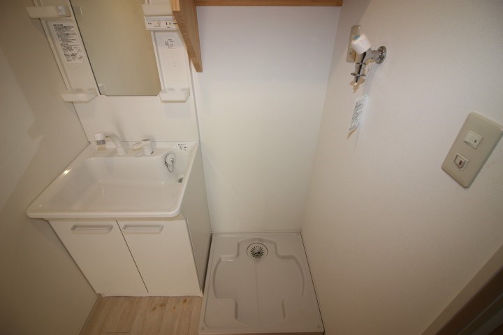 洗面設備　※同物件の参考写真です。