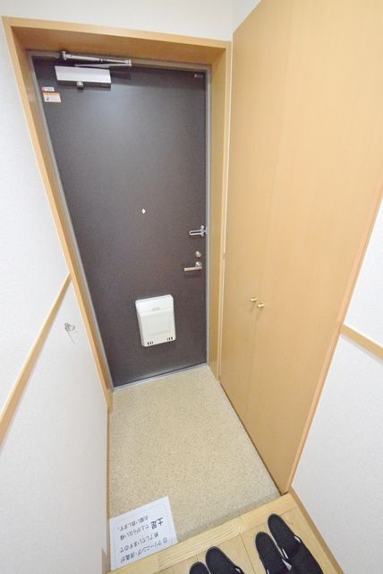 玄関　★靴箱付き玄関★