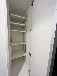 収納　同物件別号室のものです。