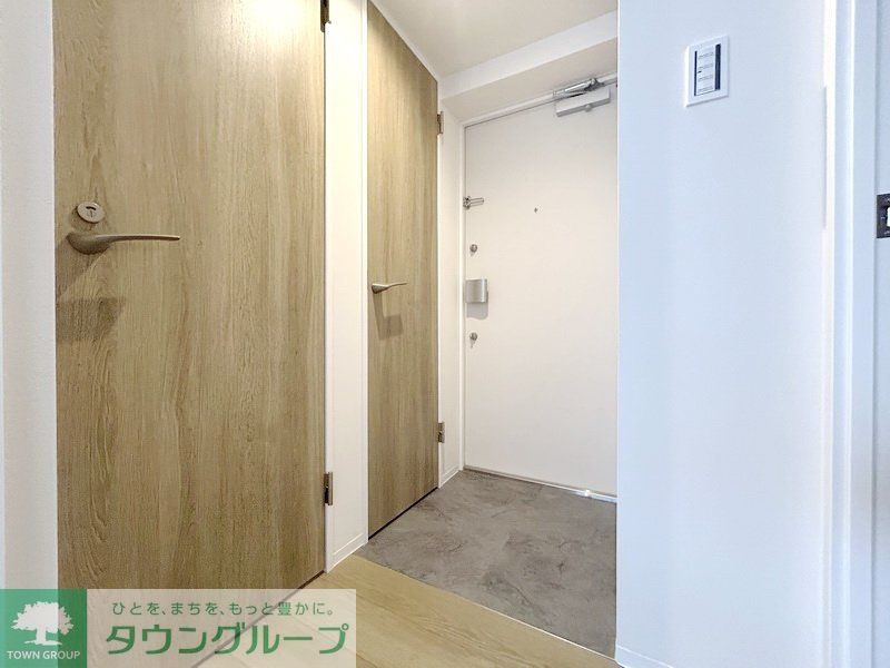 玄関　お部屋探しは株式会社　タウンハウジング　までお気軽にお問合…