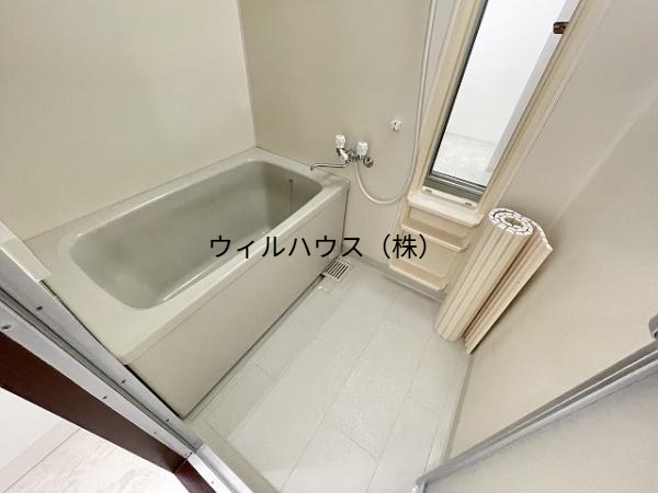 バス・シャワールーム　追い焚き付き！