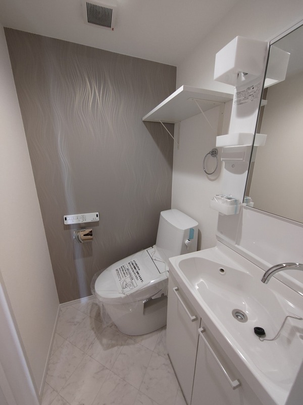 トイレ　同メーカー施工例