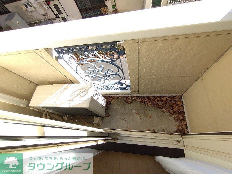 バルコニー　同シリーズ