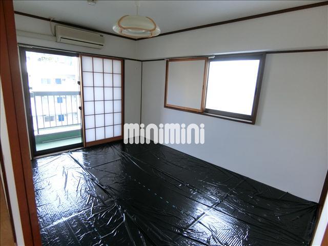 その他部屋・スペース　収納側から見た和室の様子です。