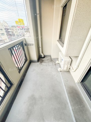 バルコニー　陽当たり良好なバルコニーです♪