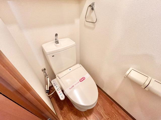 トイレ　シャワー付トイレ