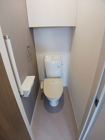 トイレ　落ち着いたトイレです