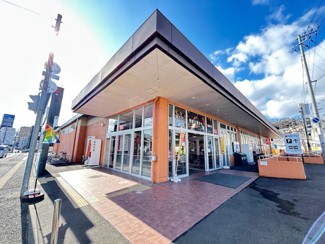 スーパー　西友台原店（スーパー）まで720m