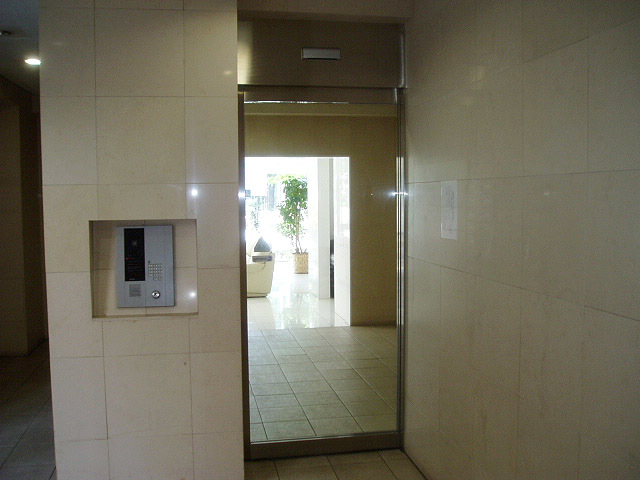 セキュリティ　オートロック完備