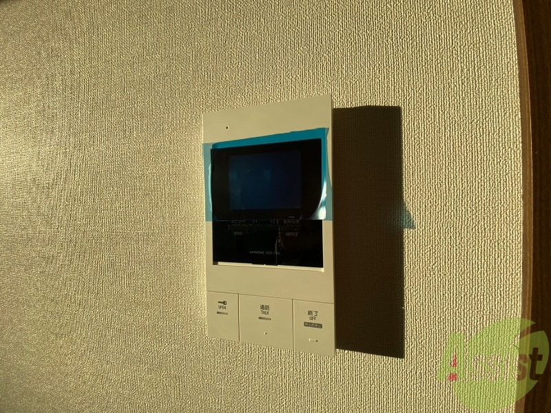 セキュリティ　ＴＶモニター付インターホンです。来客者の顔が見えるので安心！