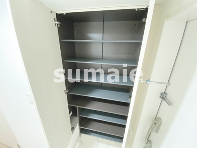 玄関　たっぷり収納できるシューズボックス☆