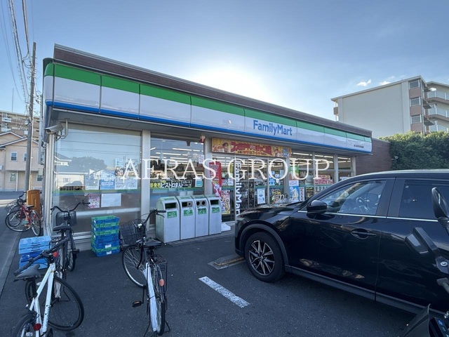 コンビニ　ファミリーマート 東久留米所沢街道店（コンビニ）まで582m