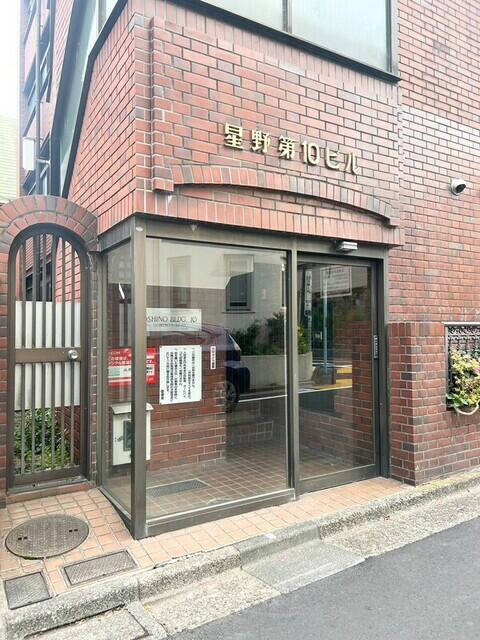 エントランス　ゆとりのあるエントランスです