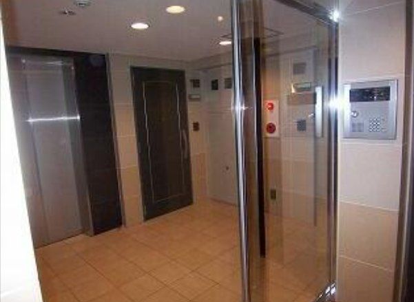 セキュリティ　エントランス