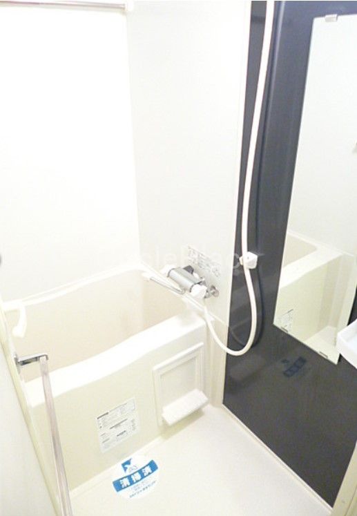 バス・シャワールーム　浴室乾燥機付き