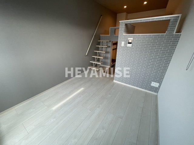 居室・リビング　※室内画像は別号室のもの