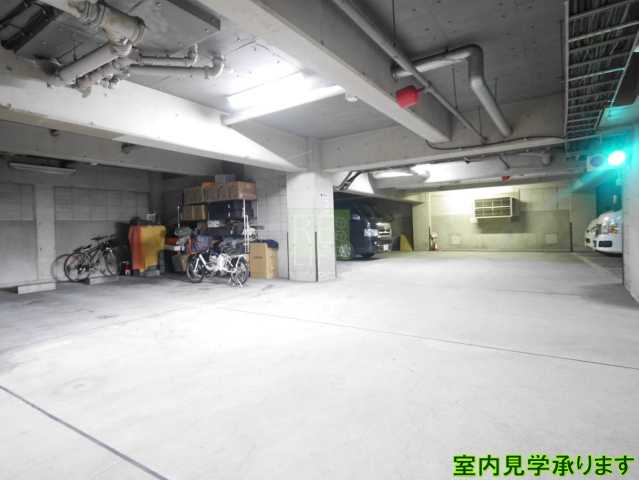 駐車場　コスモシティ市ヶ谷