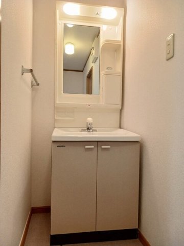洗面設備　忙しい朝には欠かせない洗面所です