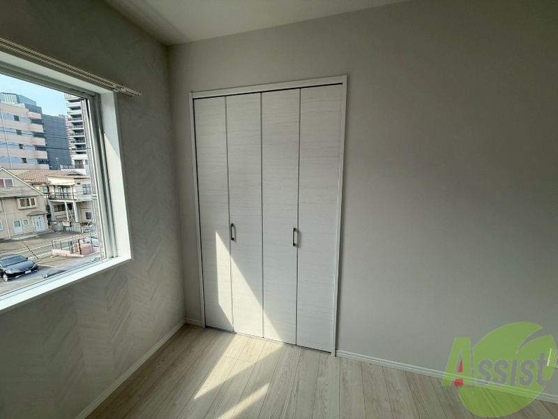 収納　収納箇所はコチラです。荷物はコチラにどうぞ。