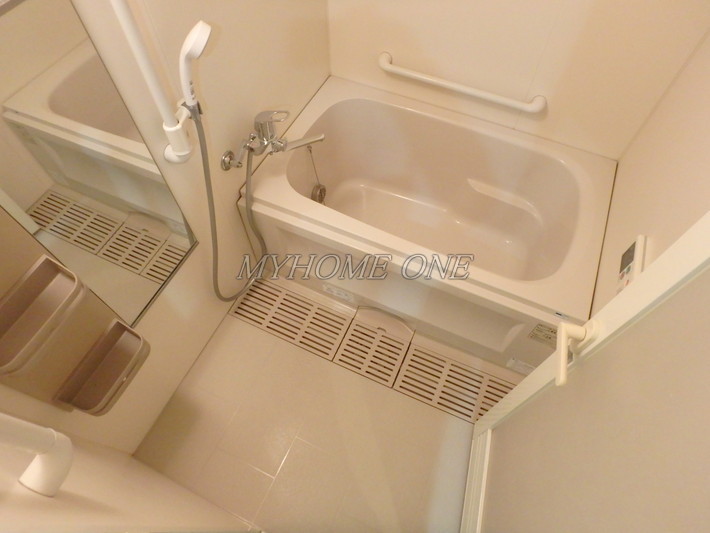 バス・シャワールーム　追焚バス