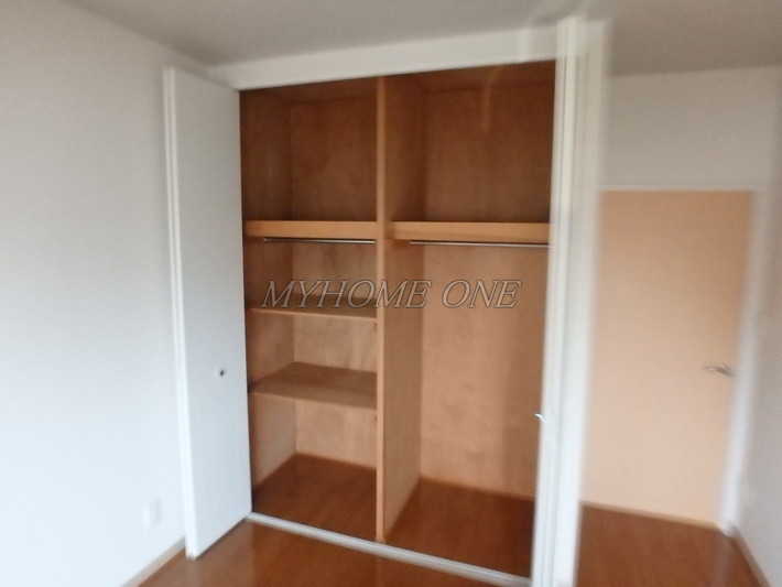 収納　洋室収納