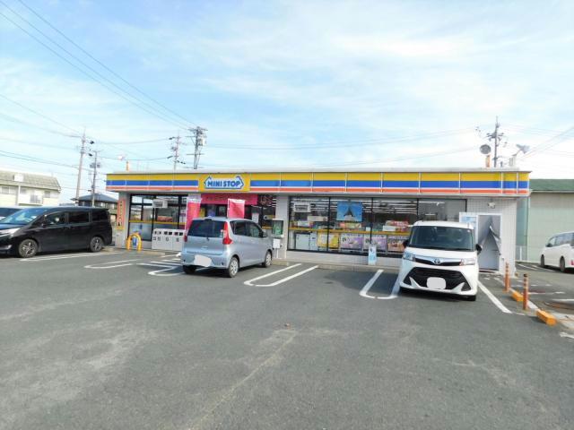 コンビニ　ミニストップ豊川森店（コンビニ）まで722m
