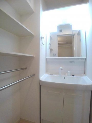 洗面設備　忙しい朝には欠かせない洗面所です