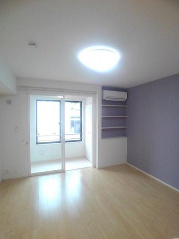 居室・リビング　使い勝手のいい洋室です