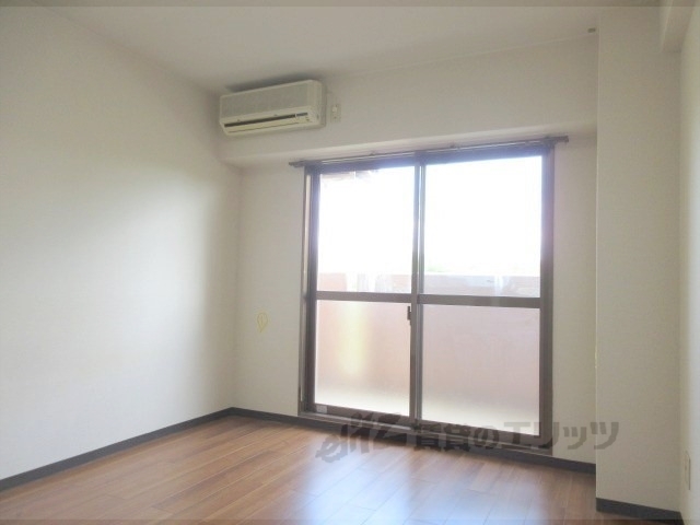 居室・リビング　居室